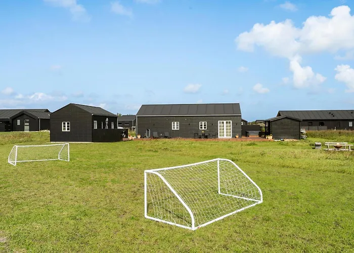 Vakantiehuis Gorgeous In With Wifi Løkken